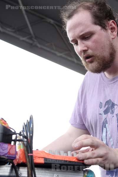 DAN DEACON AND THE ENSEMBLE - 2009-05-31 - PARIS - Parc de la Villette - 